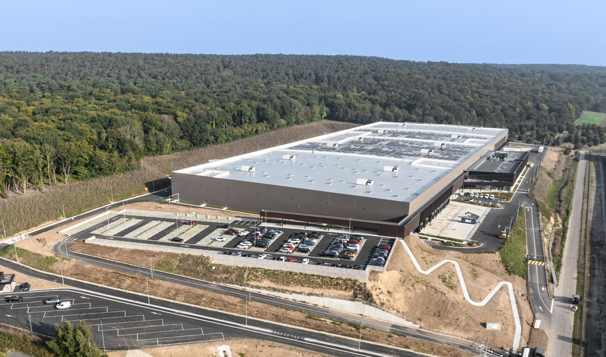 PLATEFORME PHARMACEUTIQUE à Val de Reuil. CFAO HEALTHCARE
