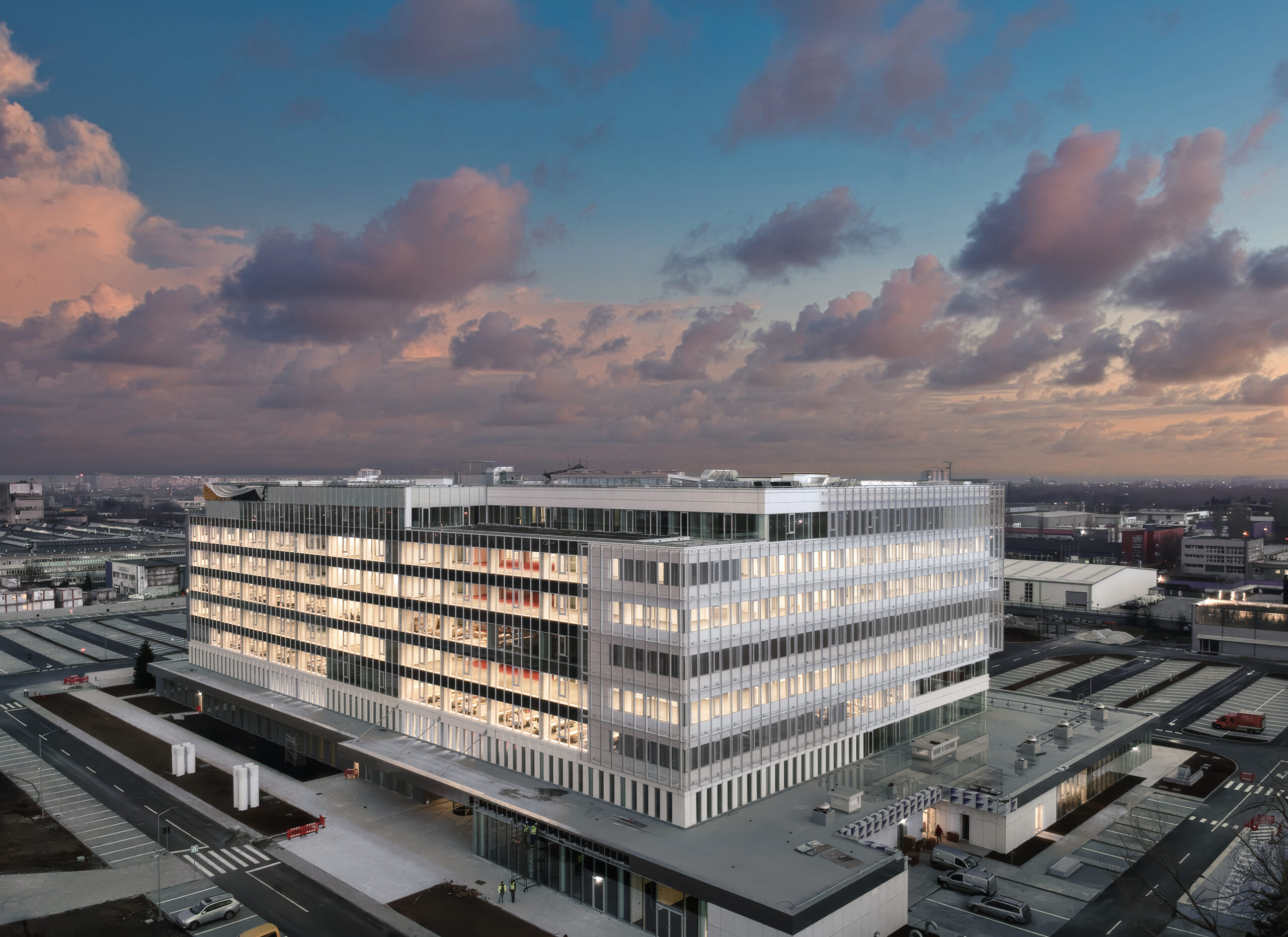 BATIMENT DE BUREAUX à Bucarest. RENAULT-DACIA